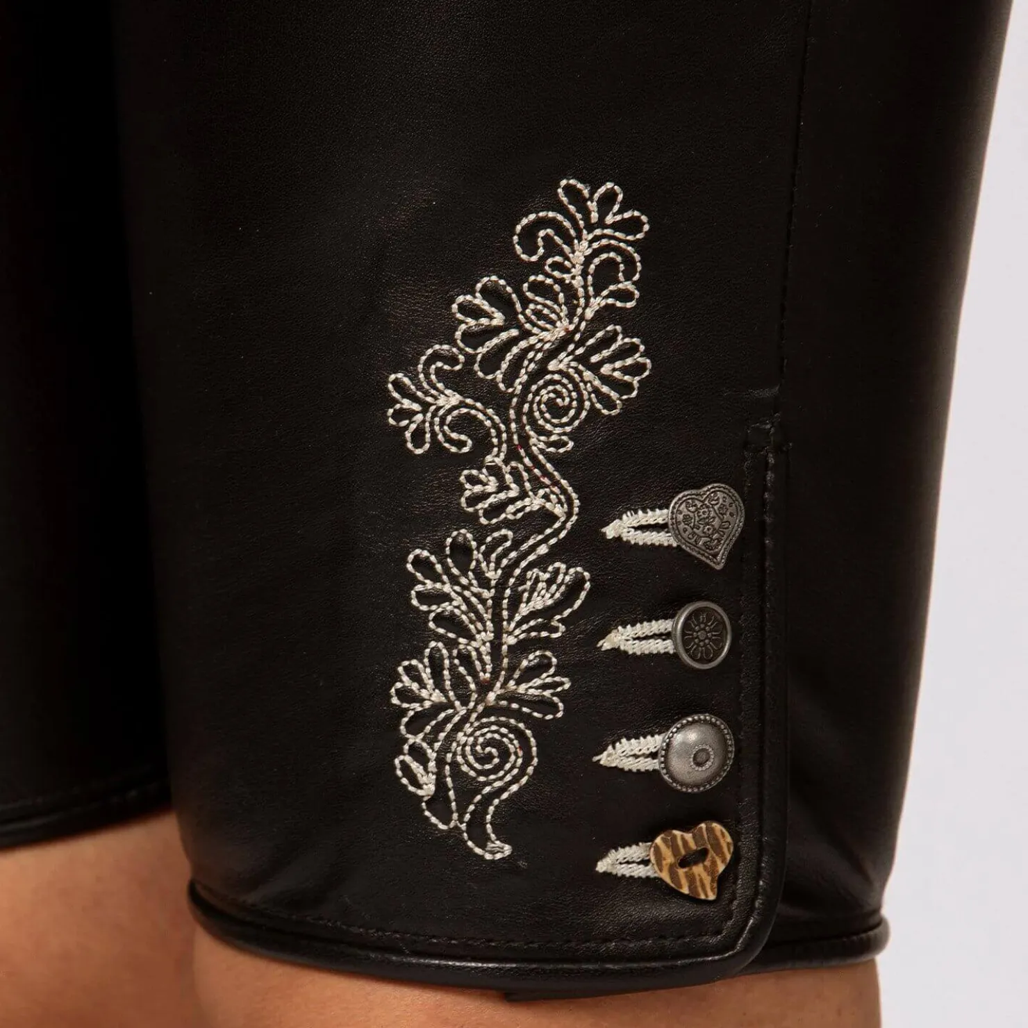 Zillertaler Trachtenwelt Lederhosen-Damen Lederhose "Roxanne", Schwarz