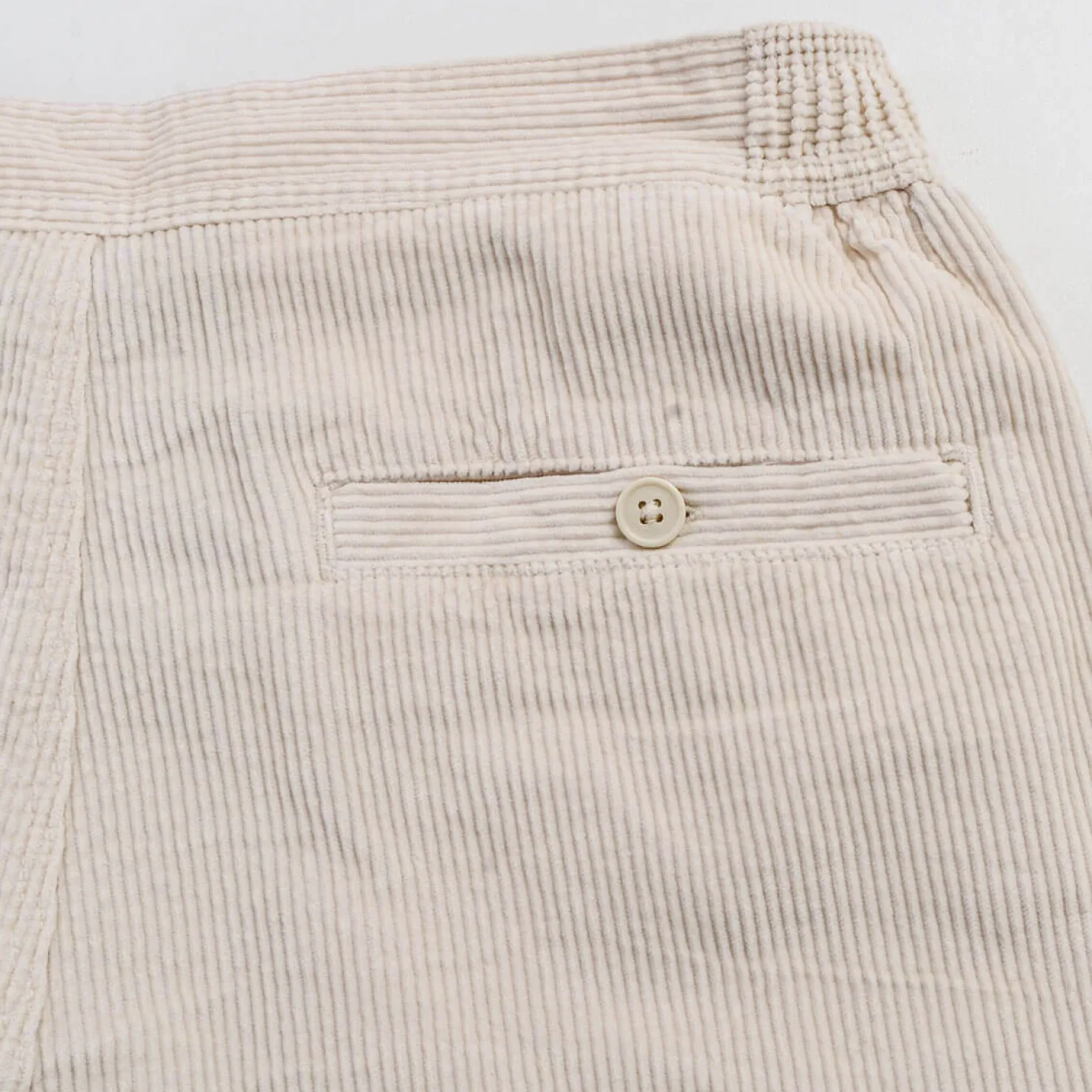Zillertaler Trachtenwelt Freizeithosen-Herren Cord Shorts "Sommer", Creme Weiß